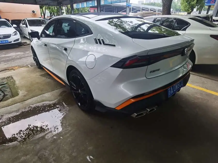 Changan UNI-V 2024 1.5T Premium Sport Model