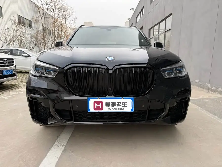 BMW X5 2022 xDrive 40Li M Sport Package