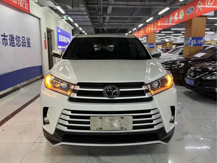 Highlander 2018 2.0T AWD Luxury Edition 7-seater National VI