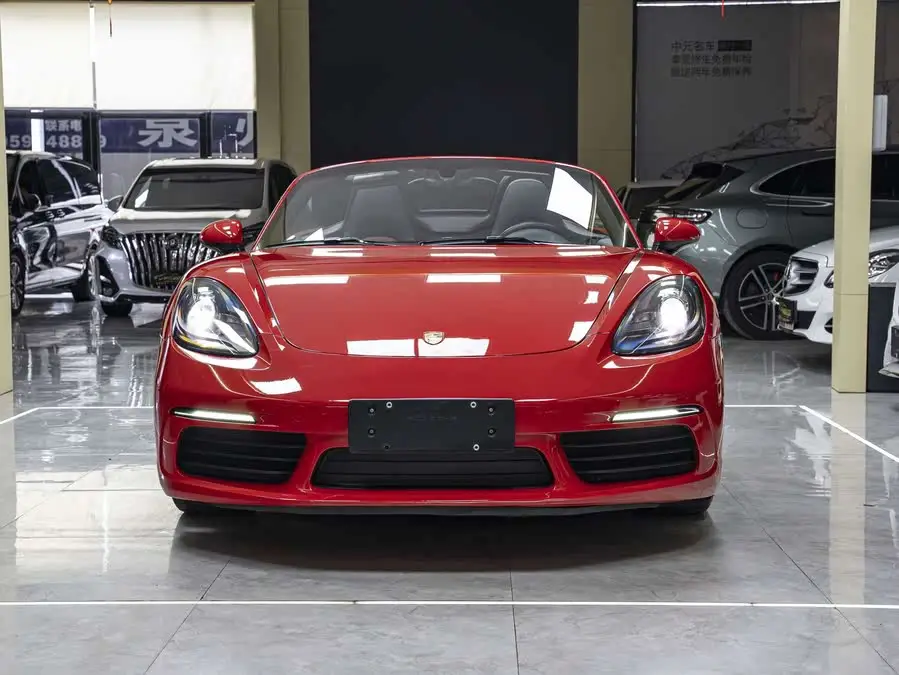 Porsche 718 2020 Model Boxster 2.0T