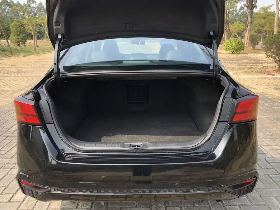 تينلاي 2020 طراز 2.0L XE نسخة الموضة