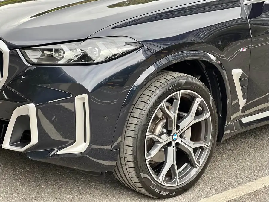 بي إم دبليو X5 2023 xDrive 30Li باقة M الرياضية الفاخرة