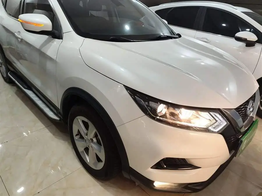 2021 نيسان قشقاي 2.0L CVT إصدار ذكي