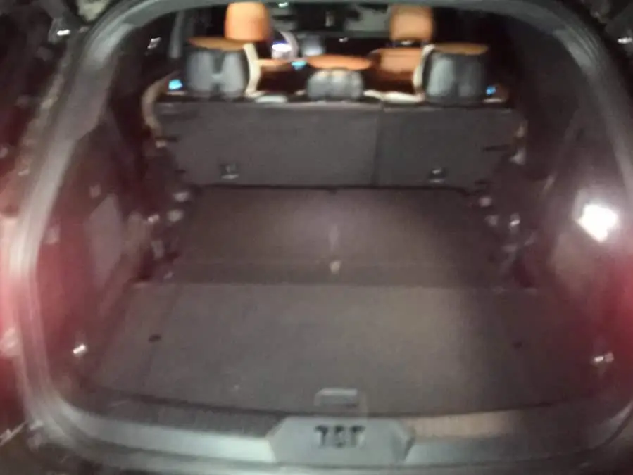 استكشاف 2023 فئة EcoBoost 285 نسخة قمة كونلون 7 مقاعد