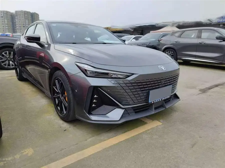 Changan UNI-V 2022 1.5T Premium