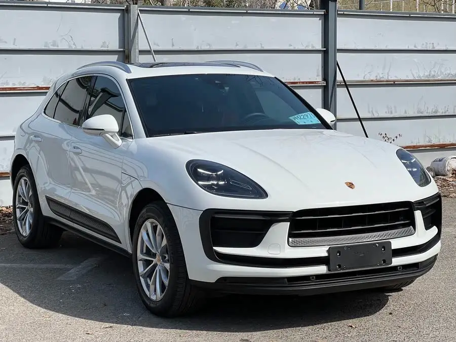 2022 Macan 2.0T