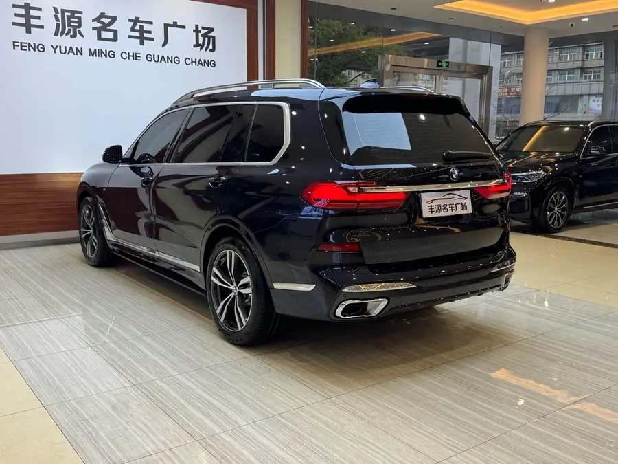 بي إم دبليو X7 2022 xDrive40i حزمة M الرياضية