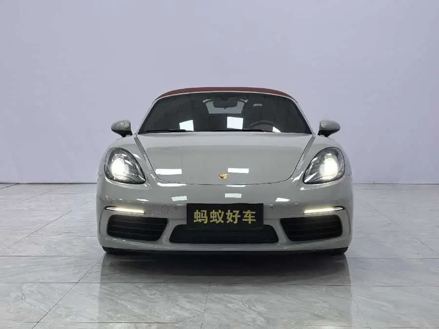 Porsche 718 2022 Model Boxster 2.0T