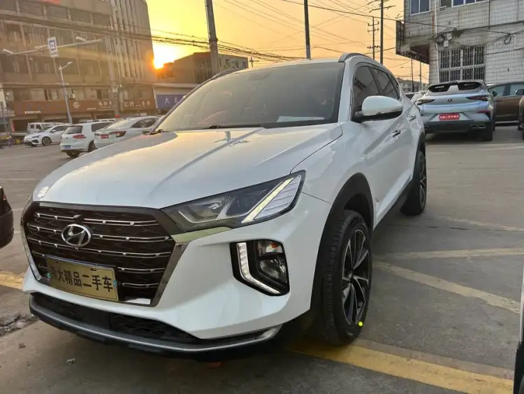 Tucson 2020 280TGDi Dual-Clutch Two-Wheel Drive Intelligent Connectivity Version National V