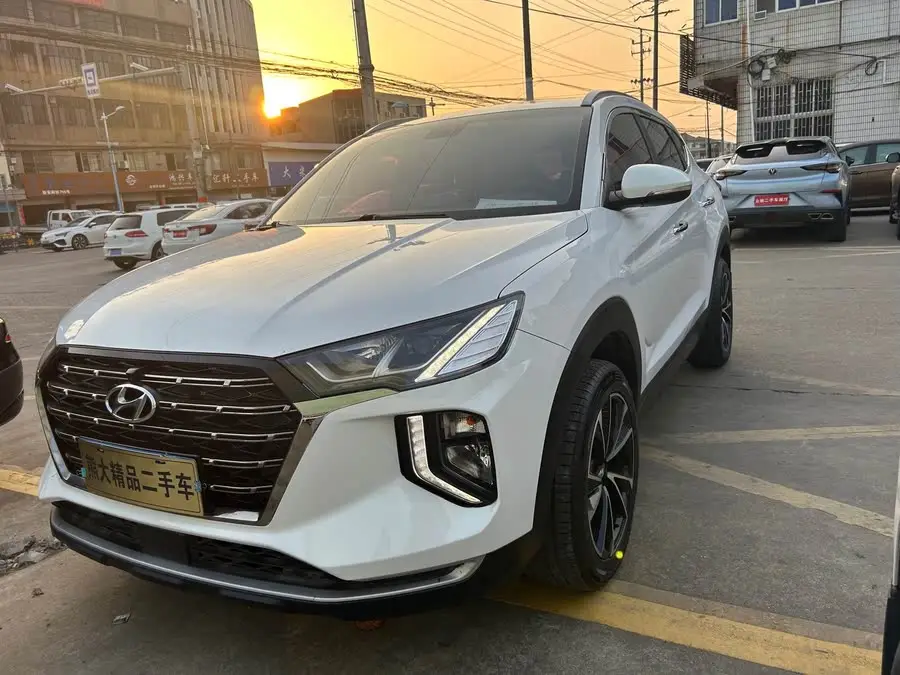 Tucson 2020 280TGDi Dual-Clutch Two-Wheel Drive Intelligent Connectivity Version National V