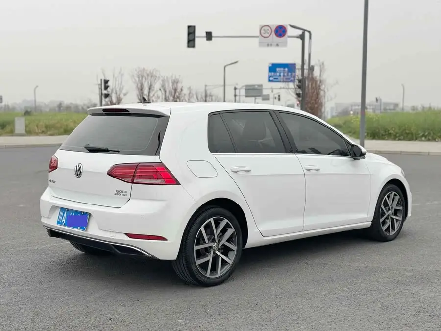 غولف 2020 280TSI DSG مريح