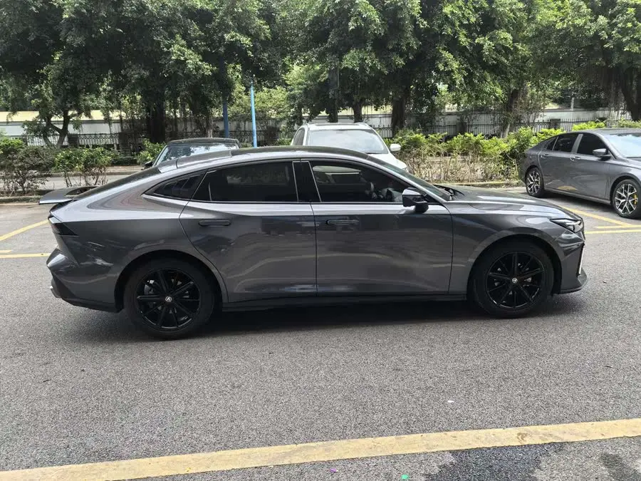 Changan UNI-V 2022 1.5T Premium