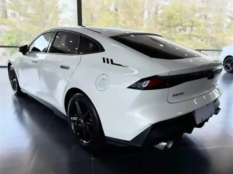 Changan UNI-V 2022 1.5T Deluxe