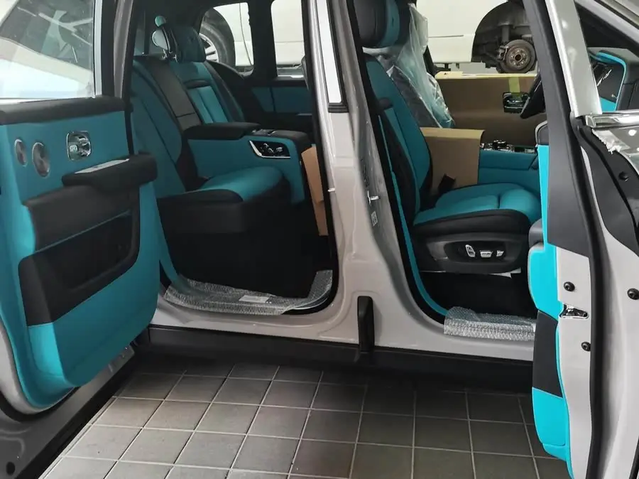 Cullinan 2024 Four-Seater