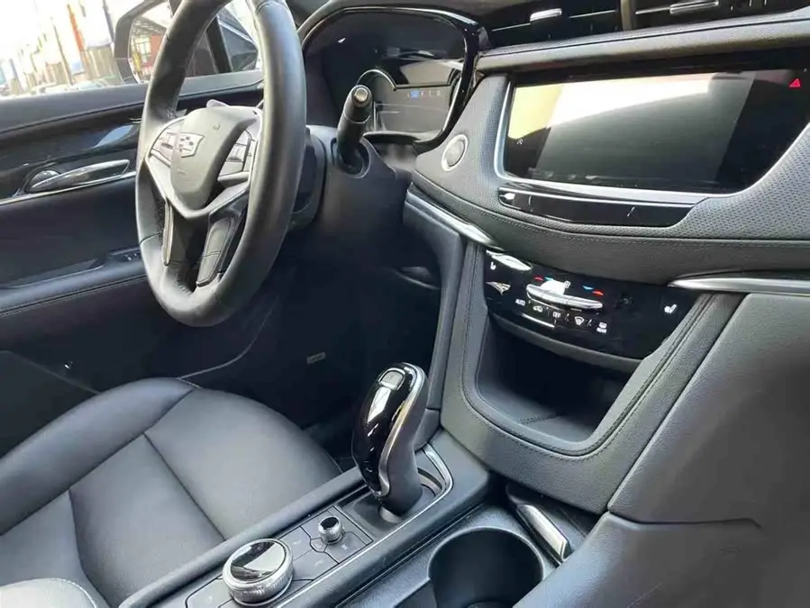 Cadillac XT5 2022 2.0T Luxury FWD