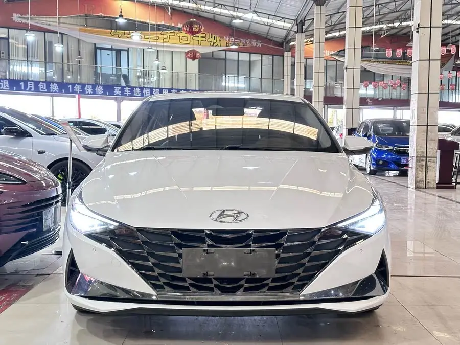 Elantra 2021 1.5L CVT LUX Premium Edition