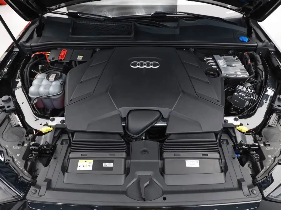 Audi Q7 2022 55 TFSI quattro S line Sport