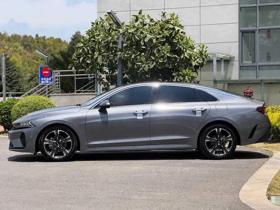 Kia K5 2020 270T CVVD Luxury Edition