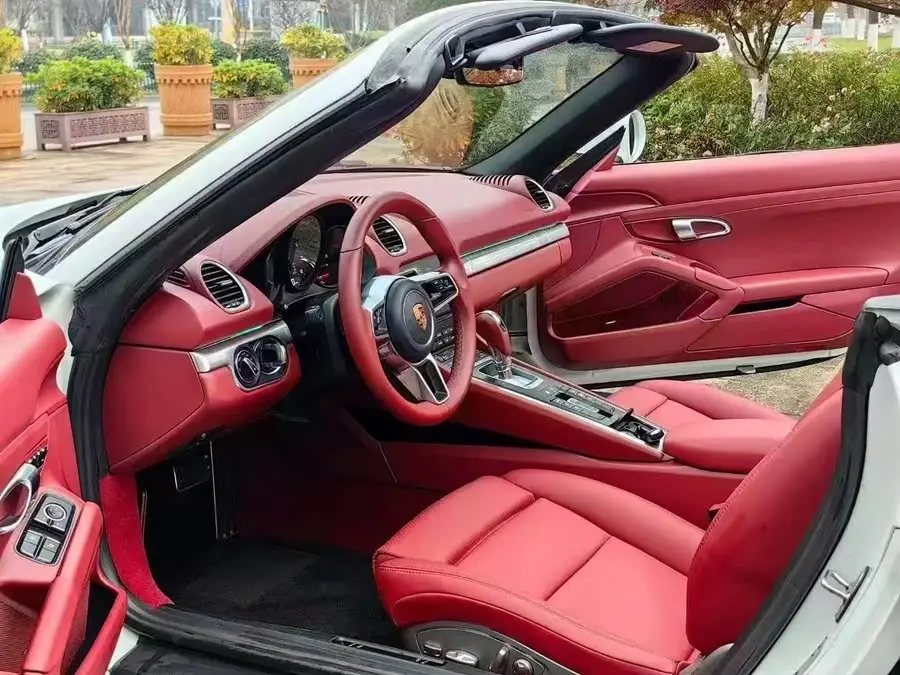 Porsche 718 2018 Model Boxster 2.0T