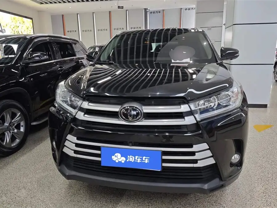 هاي لاندر 2018 2.0T دفع رباعي فئة فاخرة 7 مقاعد معيار VI