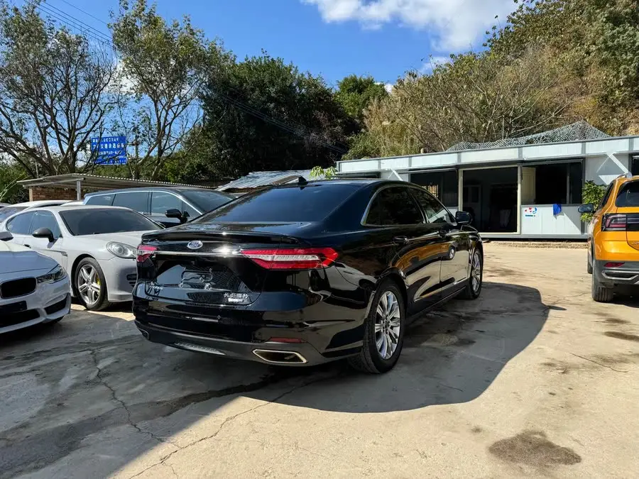 2019 Taurus EcoBoost 245 Enjoy Edition