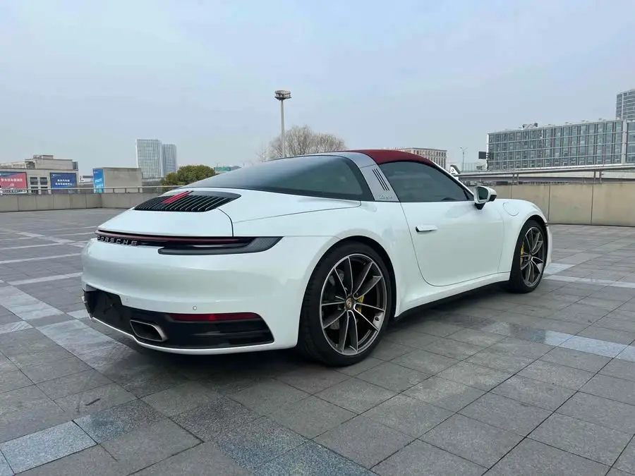 Porsche 911 2023 Targa 4 3.0T