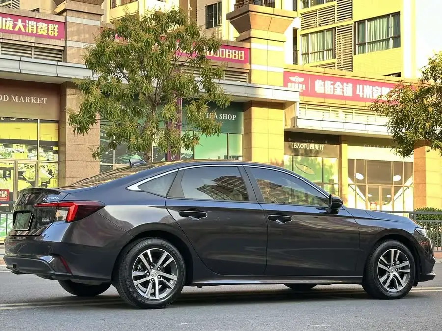 زينغ 2023 طراز 240TURBO CVT النسخة الرائدة