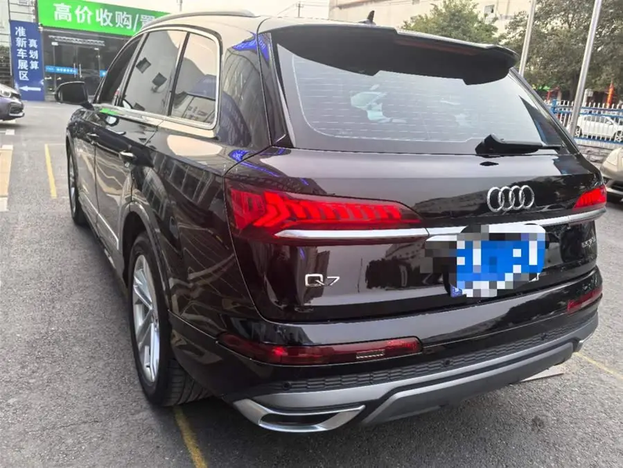 Audi Q7 2021 45 TFSI quattro S line Sport