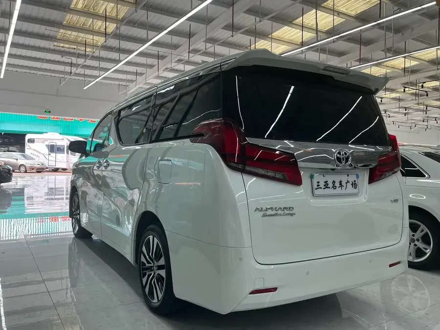 ألفارد 2023 بمحرك مزدوج 2.5 لتر إصدار الذهب المميز