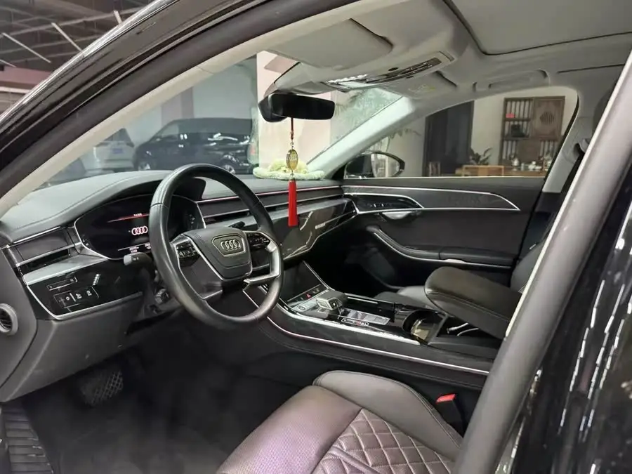 Audi A8 2024 A8L 50 TFSI quattro Prestige