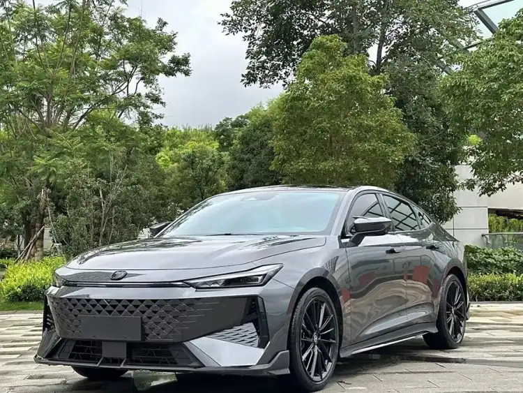 Changan UNI-V 2024 1.5T Premium Sport Model