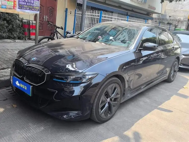 BMW i3 2024 eDrive 40 L Night Sport Package