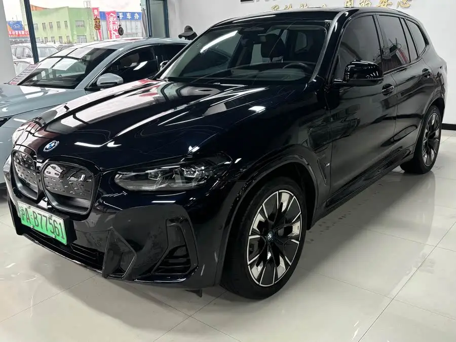 BMW iX3 2022 Leading Model