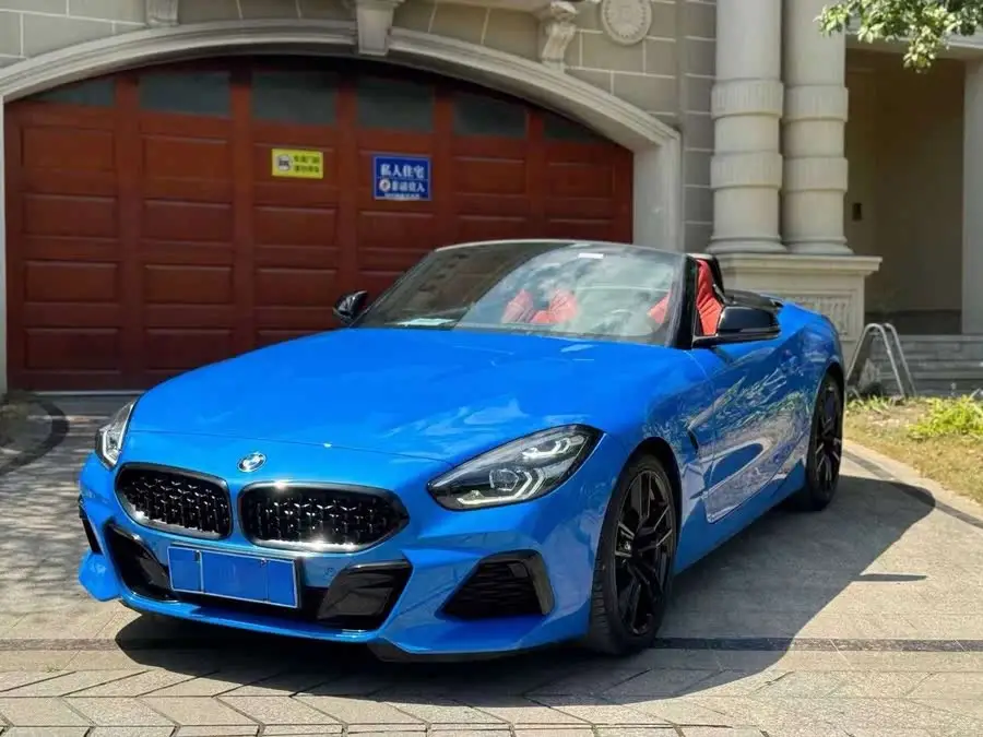 بي إم دبليو Z4 2022 sDrive 25i حزمة M الرياضية