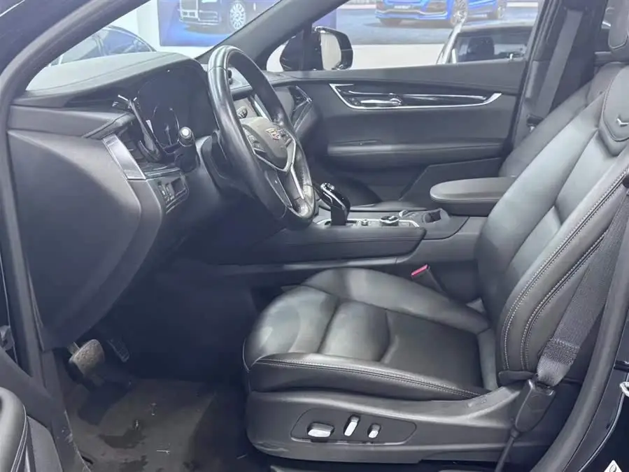 كاديلاك XT5 2021 2.0T دفع ثنائي فاخر