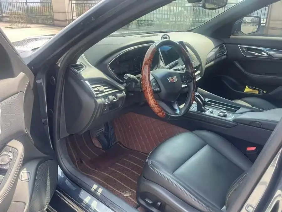 كاديلاك CT5 2020 28T الفاخرة