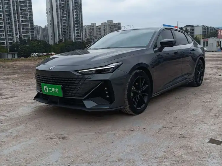 Changan UNI-V 2022 1.5T Deluxe