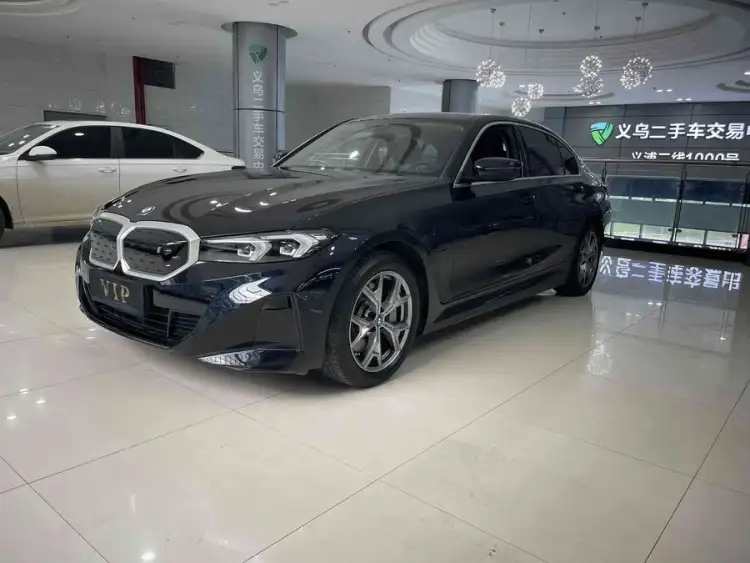 BMW i3 2024 eDrive 35 L