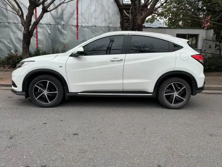 2020 Honda Vezel 1.5L CVT Pioneer Edition