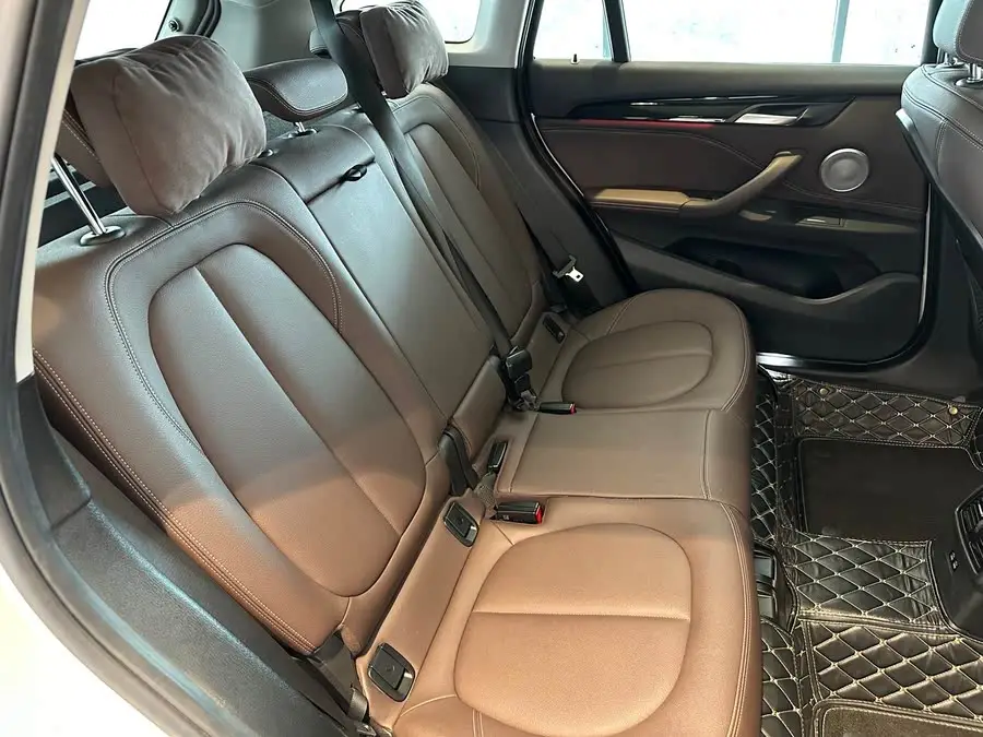 BMW X1 2021 sDrive25Li Leading Edition