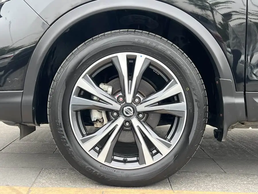 2022 نيسان قاشقاي 2.0 لتر CVT XV بريميوم