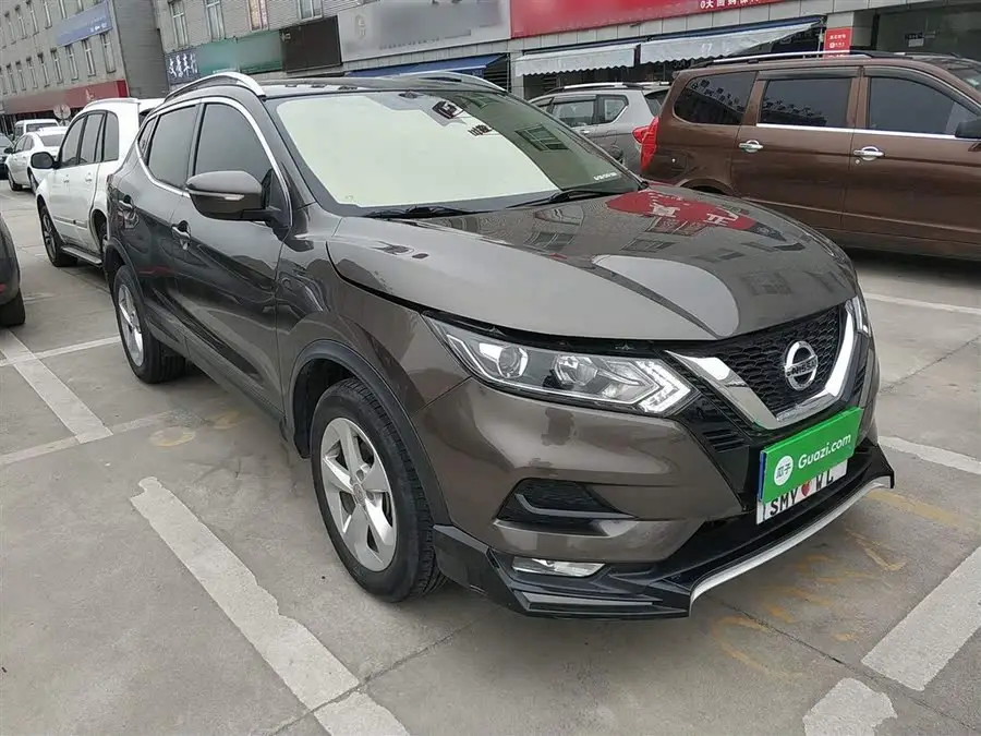 نيسان قاشقاي 2022 2.0 لتر CVT XV الذكي