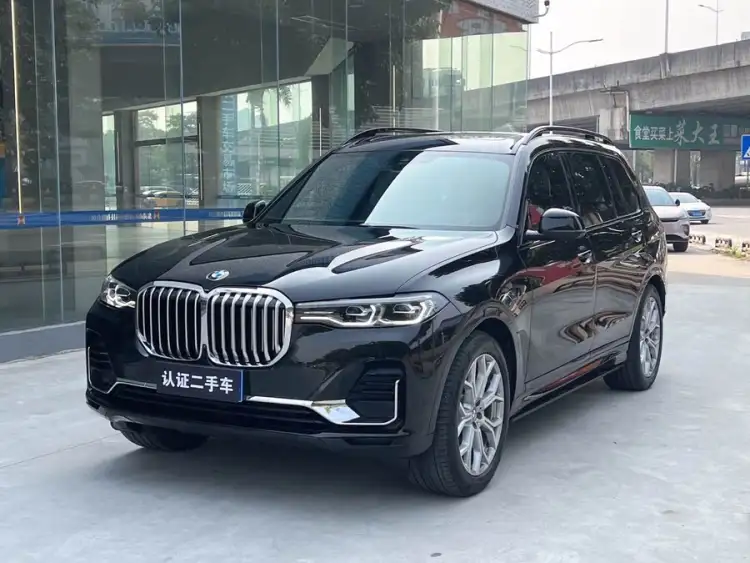 BMW X7 2021 xDrive40i Luxury Package