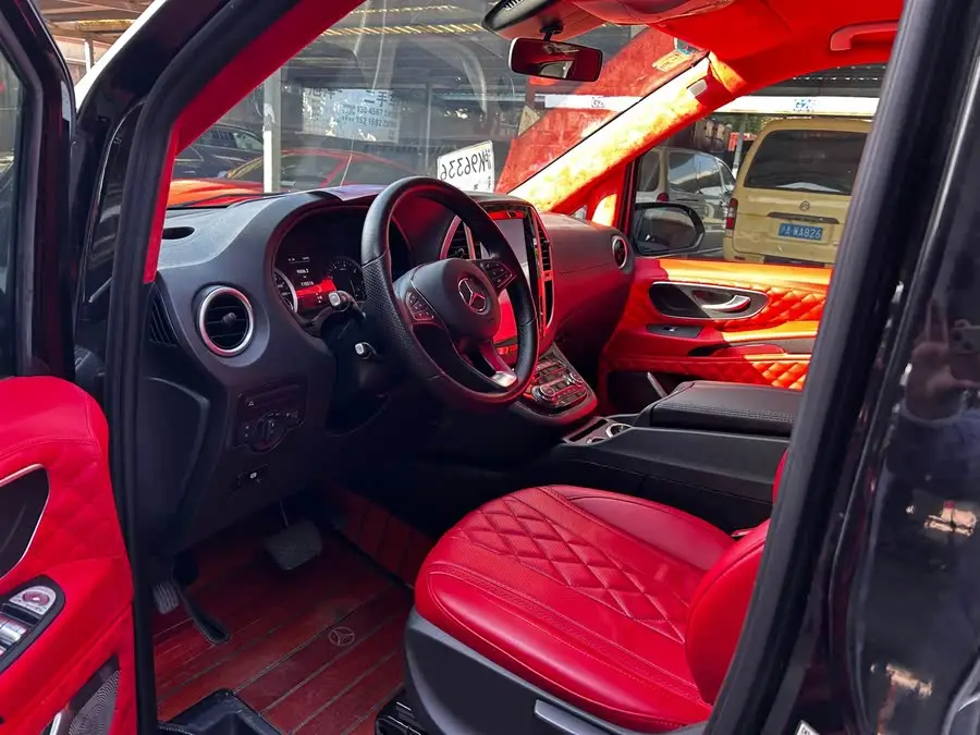 Vito 2020 2.0T Business Edition 7-seater