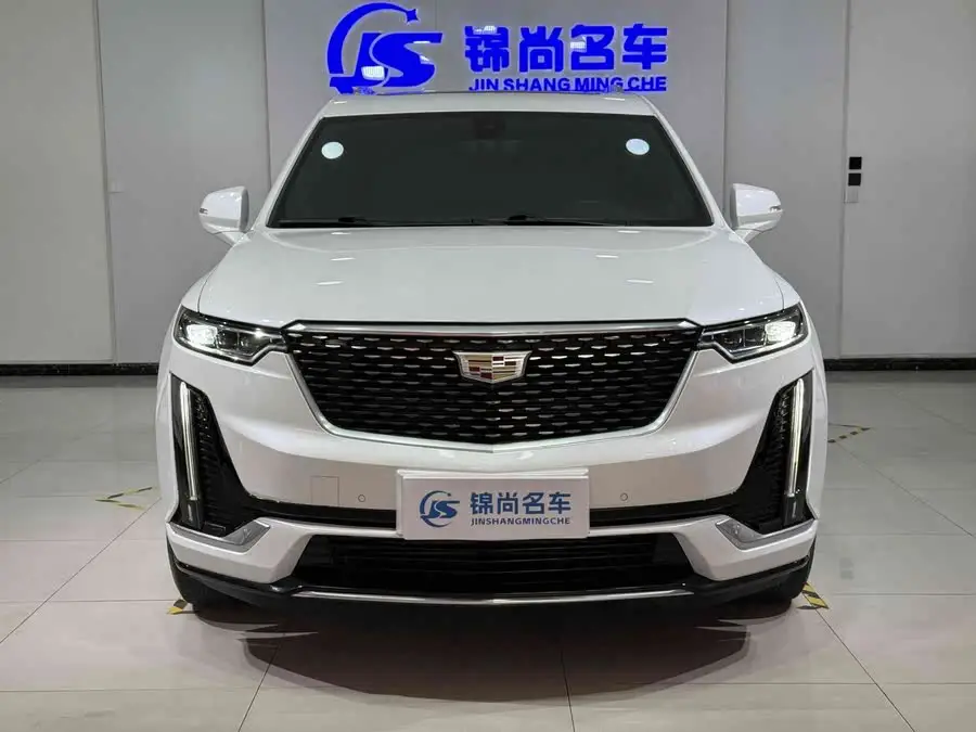 كاديلاك XT6 2022 2.0T ستة مقاعد دفع رباعي فاخرة