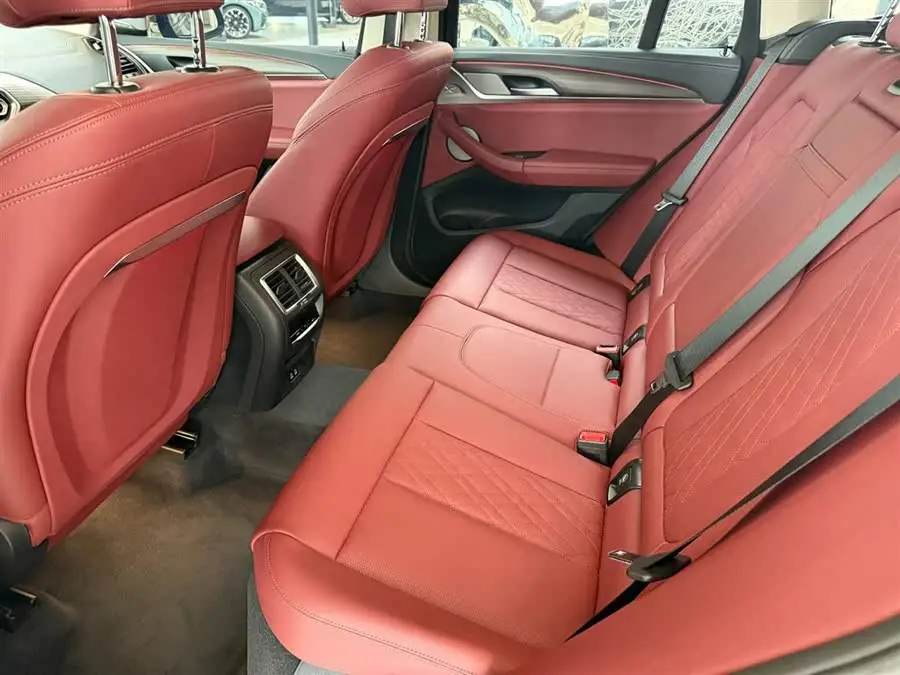 بي إم دبليو X3 2023 xDrive30i الطراز الرائد حزمة ليالي M