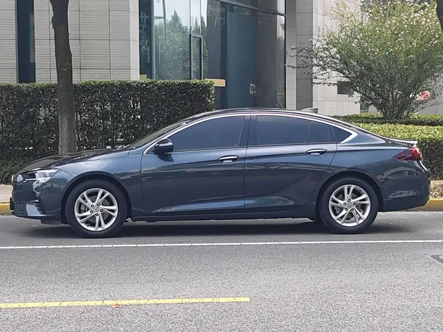 2021 بويك ريجال 552T النخبة