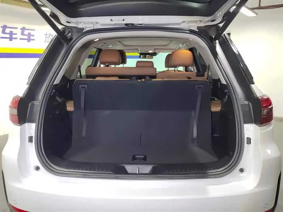 شانجان CS95 2021 2.0T الدفع الرباعي المتميز