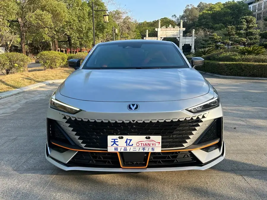 Changan UNI-V 2023 1.5T Sport Edition