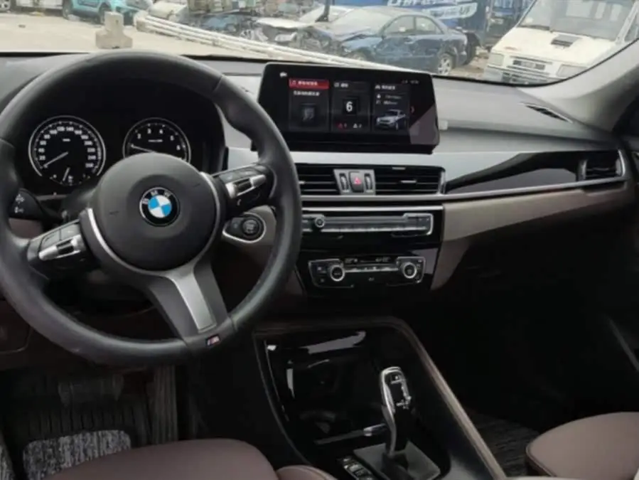 BMW X1 2020 sDrive20Li Luxury